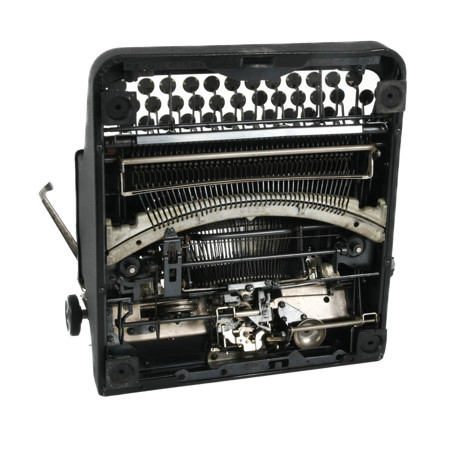 LC Smith & Corona 1935 Standard Portable Typewriter Without Case-8