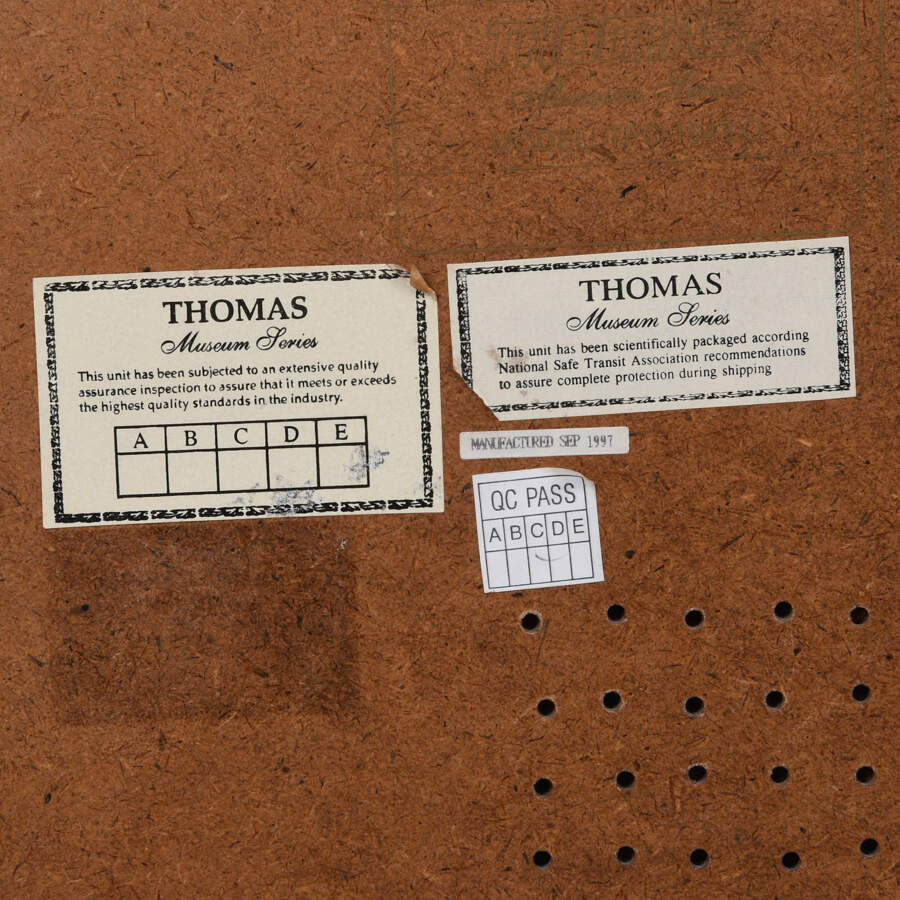 Thomas Museum Series Floor Model Radio-7