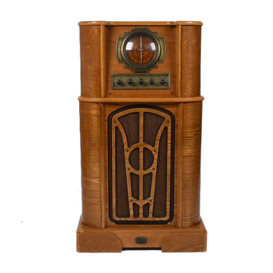 Thomas Museum Series Floor Model Radio-1