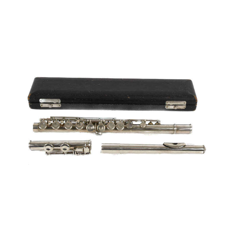Selmer Flute, Model #1055-7