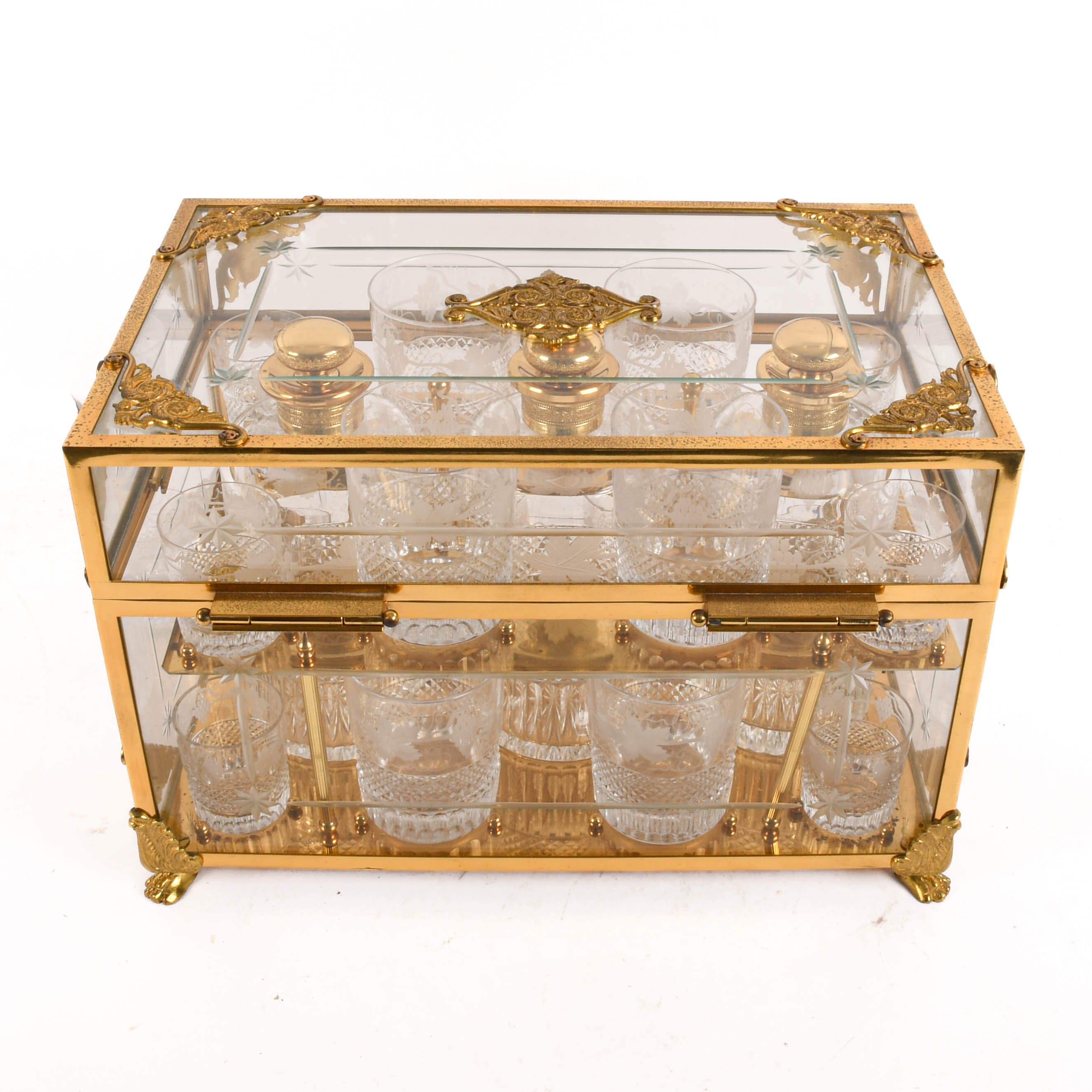 Liquor Cabinet Glasses and Decanters-6