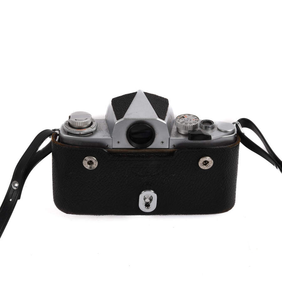 Miranda 35mm Camera with Case-4