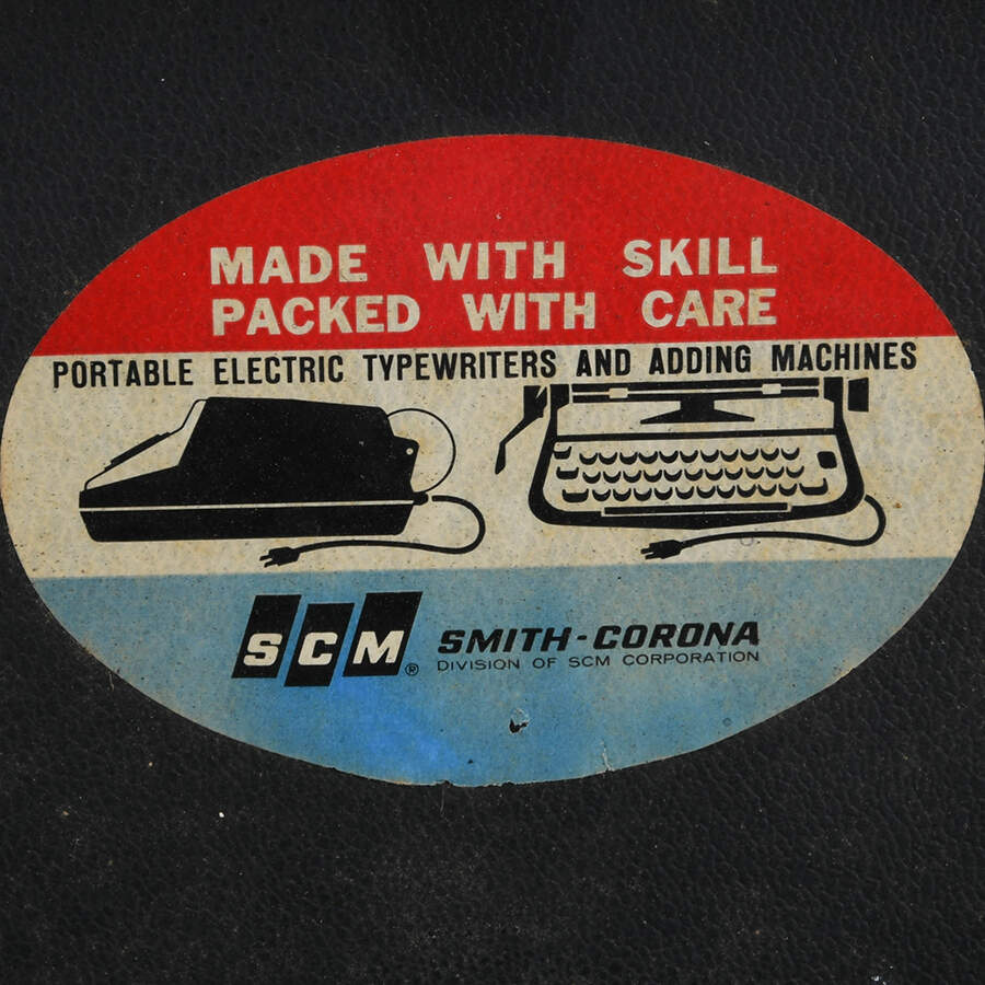 Portable Smith Corona Galaxie Typewriter with Case-3