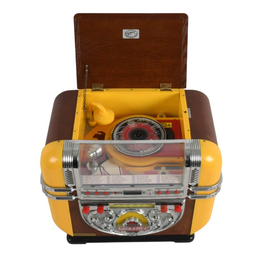 Polyconcept USA Inc. Retro-Style Tabletop Jukebox-4