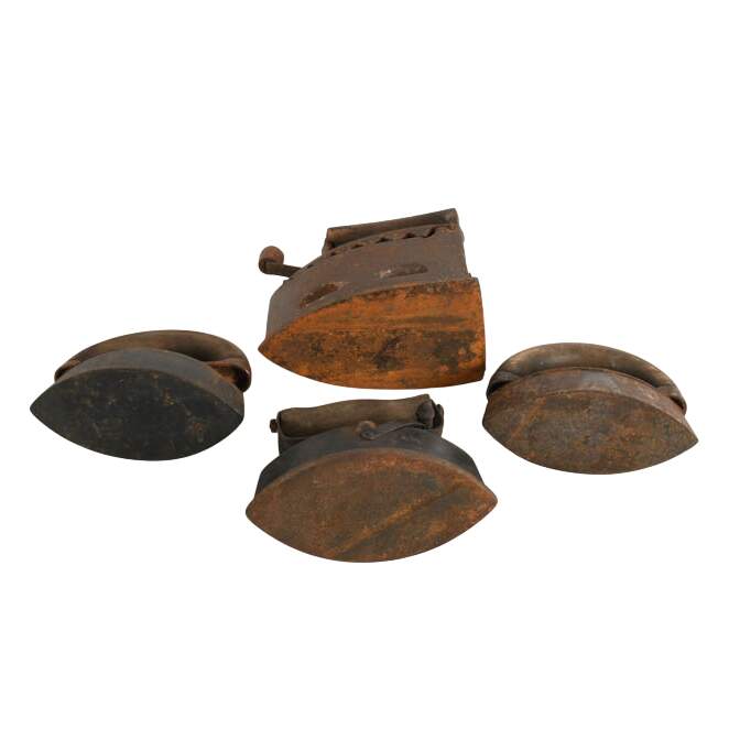Antique Sad Irons: Colebrookdale, A.C. Williams, Asbestos & Charcoal Irons-11
