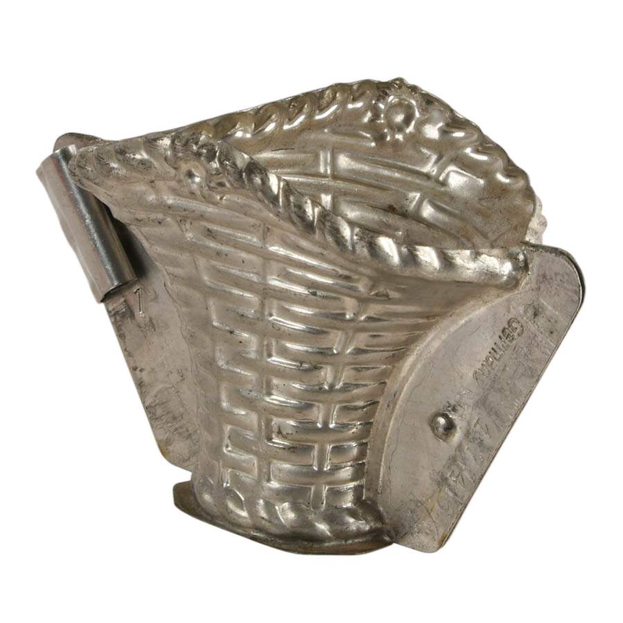 1930s German Easter Basket Chocolate Mold-2