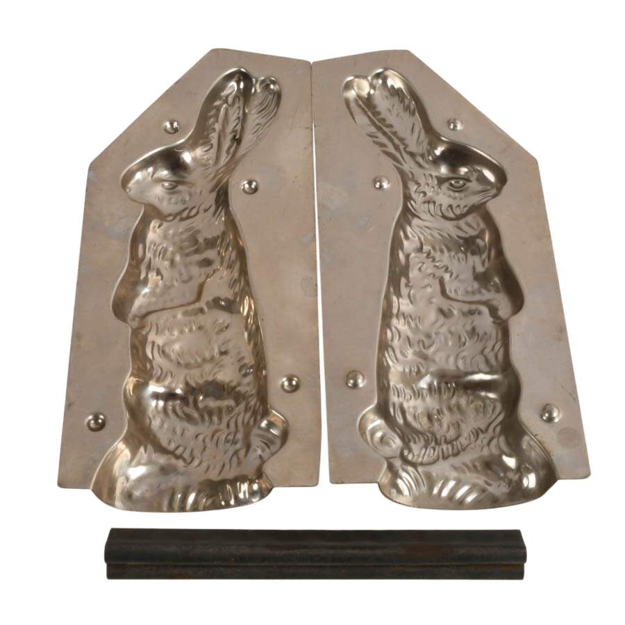 1930s Chocolate Bunny Mold-4