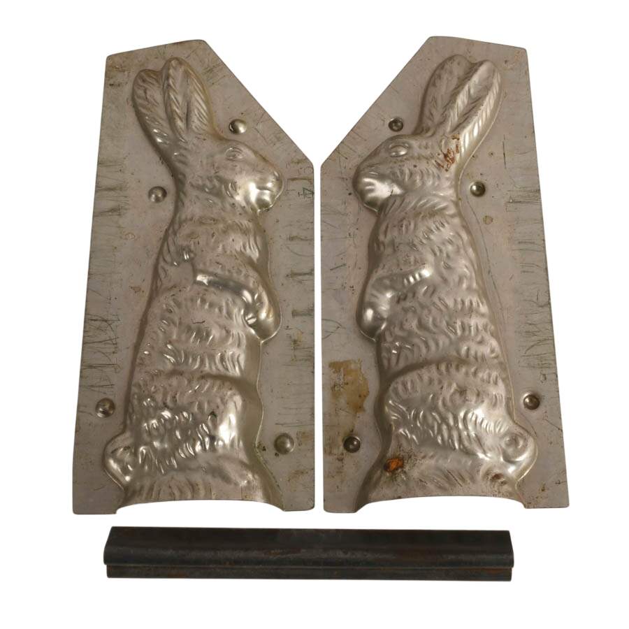 1930s Chocolate Bunny Mold-3