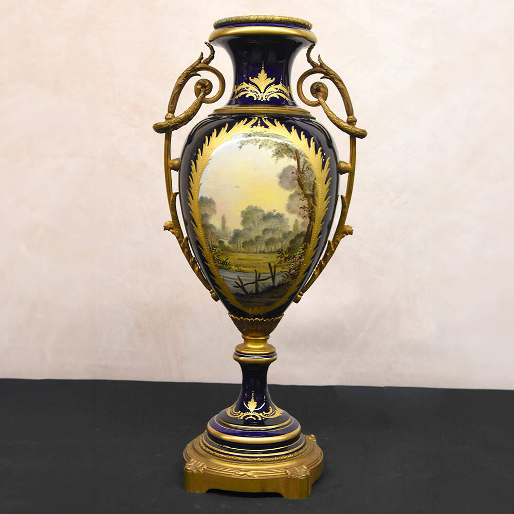 Antique Sèvres-Style Hand-Painted Lovers View Urn on Bronze Base-5