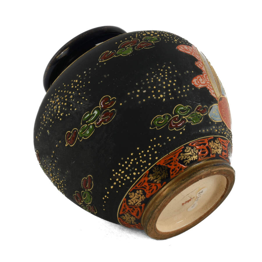 Antique Japanese Satsuma Portrait Vase-6