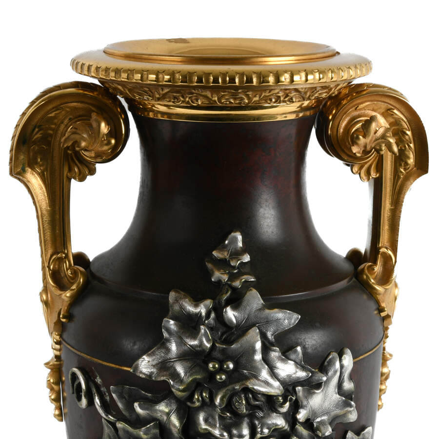 Antique 19th Century Pair of Bronze Urns on Marble Bases-5