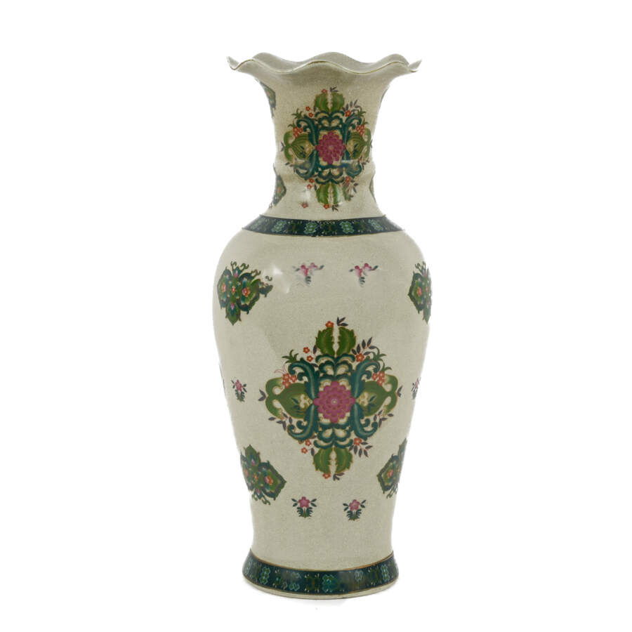 Chinese Floral Decorated Scallop Edge Vase-1