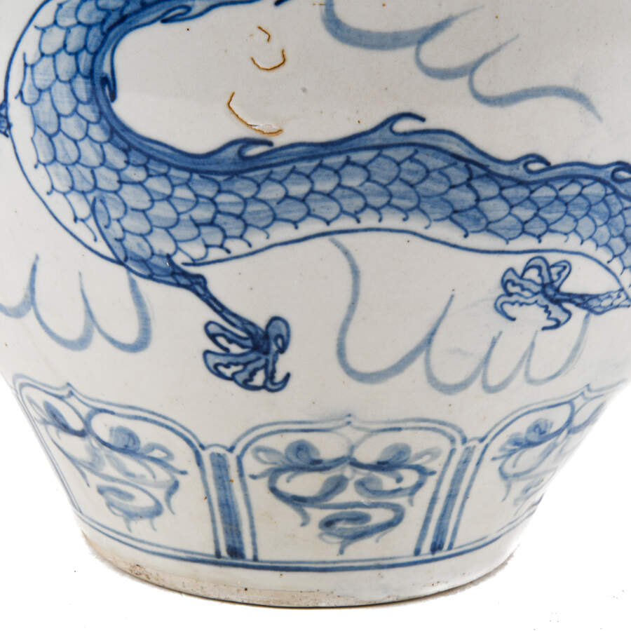 Vietnam Blue and White Vase with Dragon Design-4