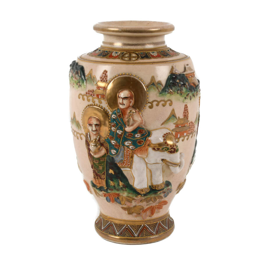 Antique Japanese Immortal Figures Satsuma Vase-7