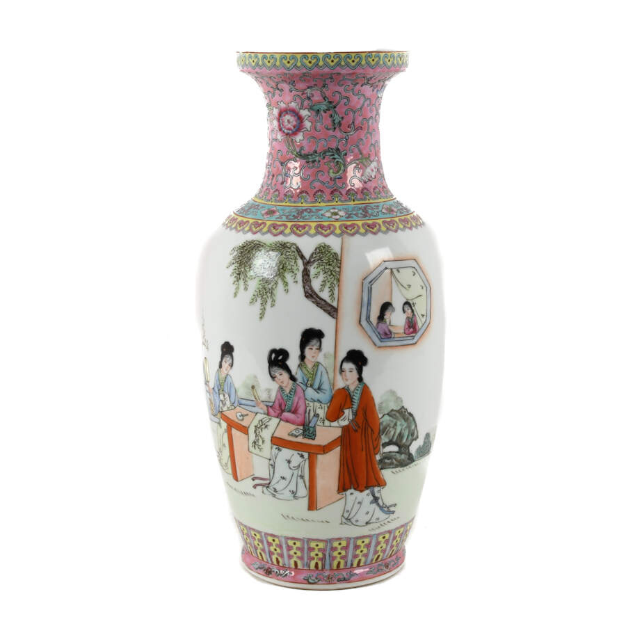 Chinese Famille Rose Vase-1