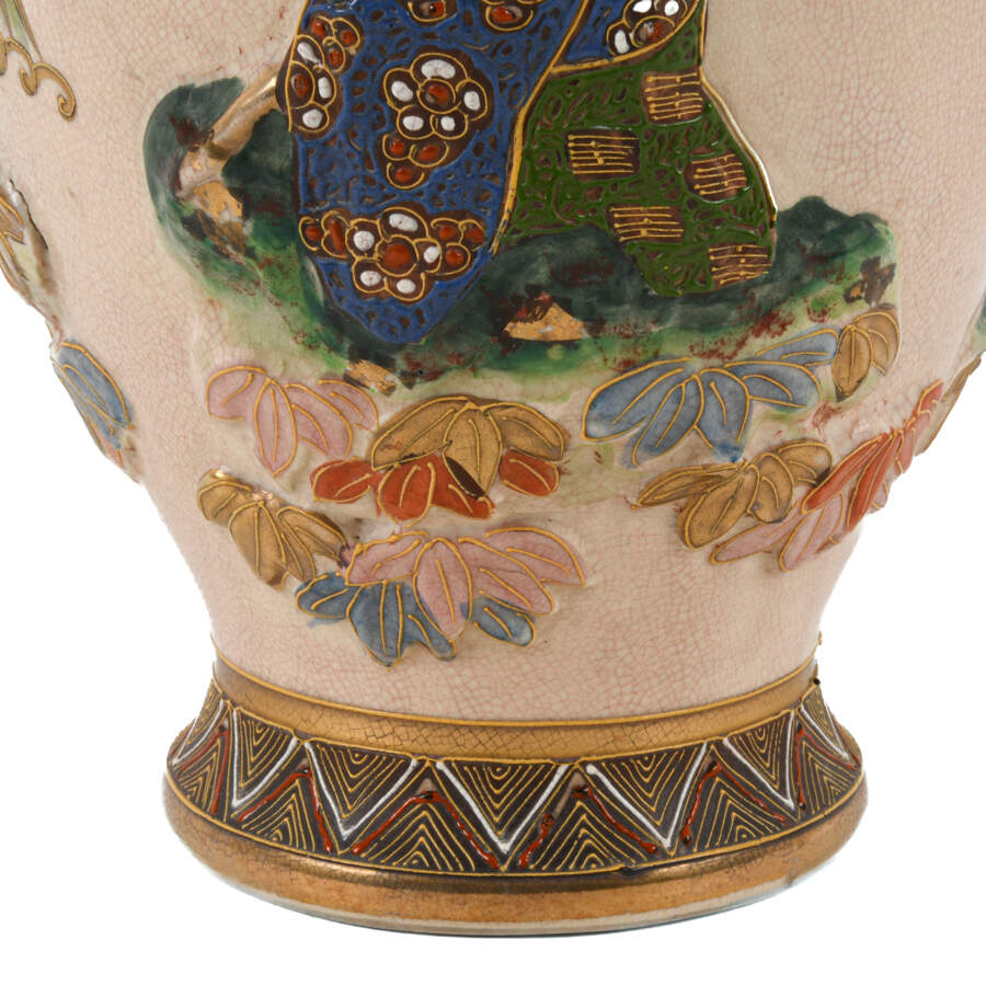 Antique Japanese Immortal Figures Satsuma Vase-2