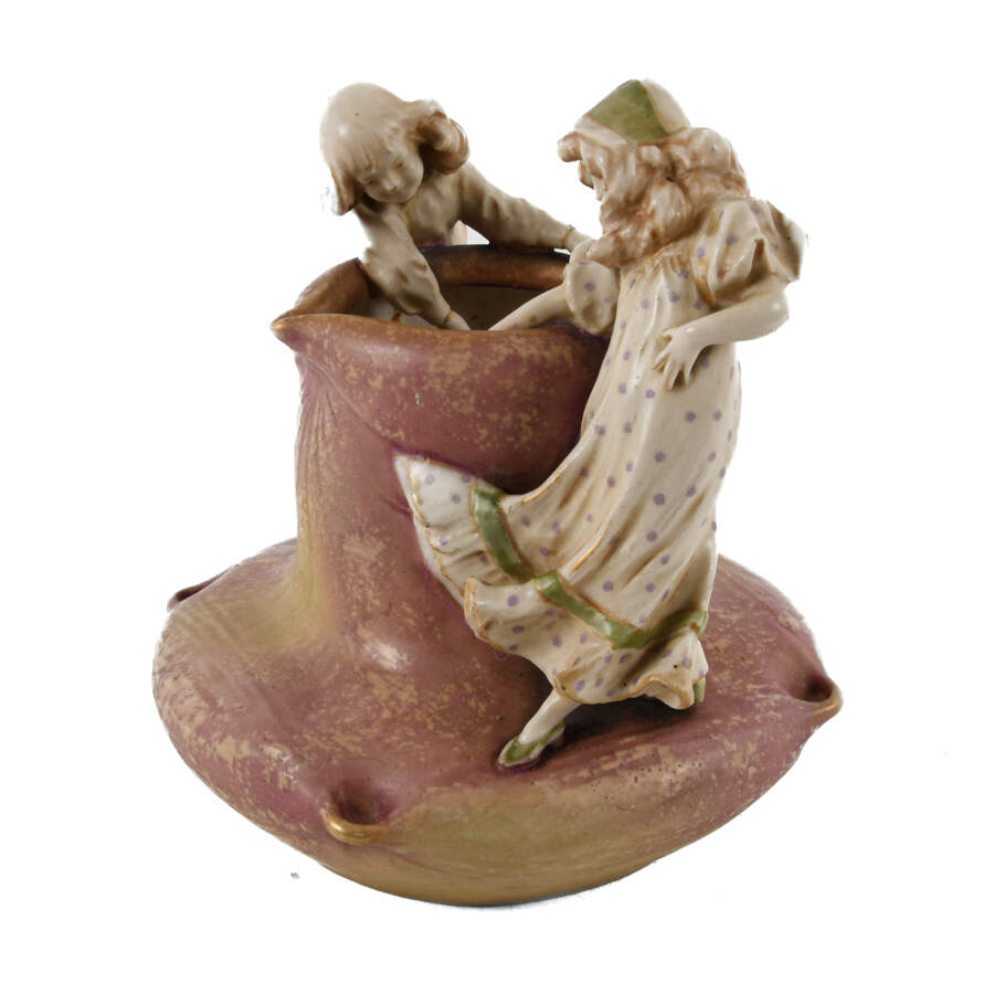 Amphora Tepliz Figural Children Spill Vase-3