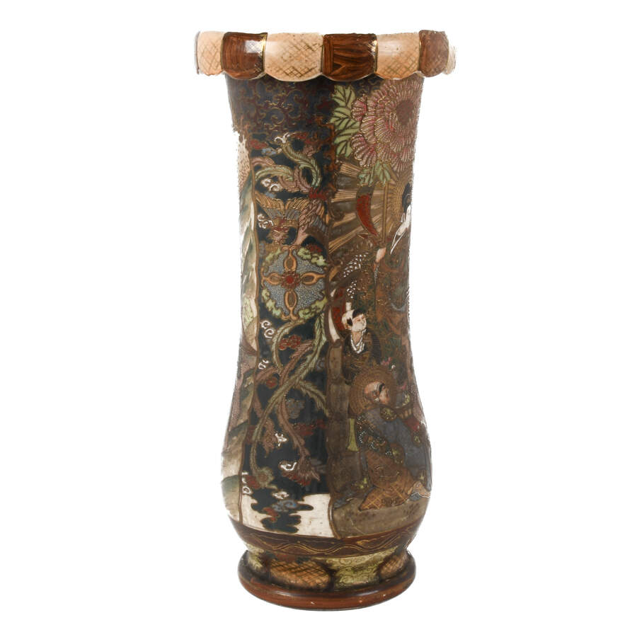Antique Japanese Scallop Rim Satsuma Moriage Floor Vase-5