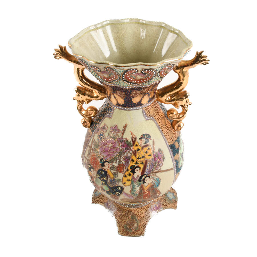 Chinese Royal Satsuma Gilded Geishas Vase-6