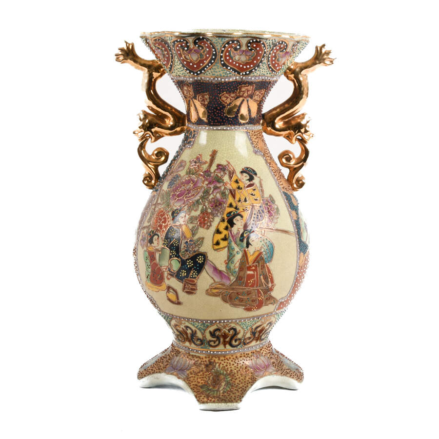 Chinese Royal Satsuma Gilded Geishas Vase-1