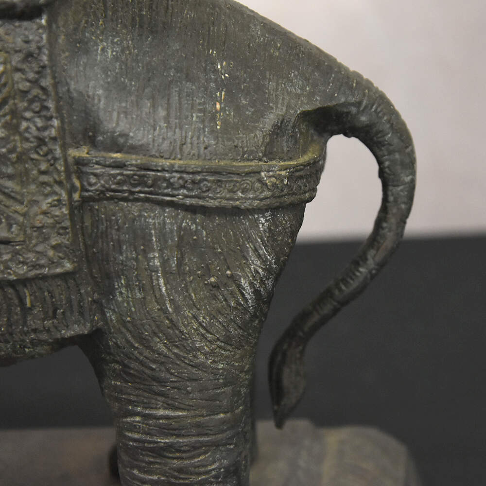 Mid-Century Modern Brass Circus Elephant Jardinière-8