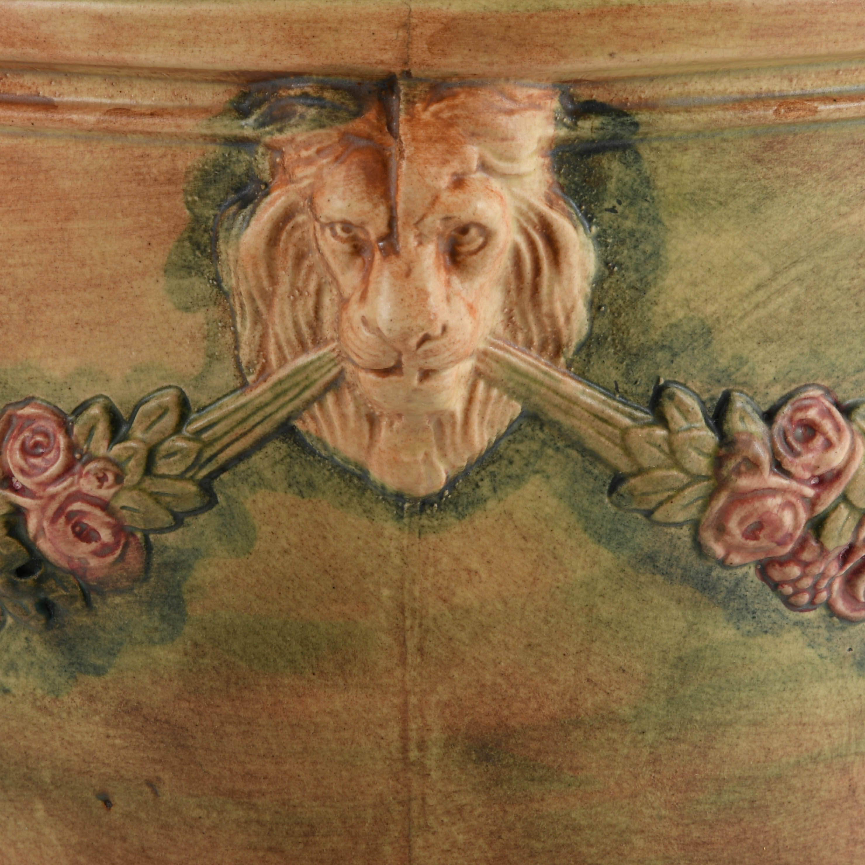 Weller Woodcraft Lions and Swags Jardinière-3