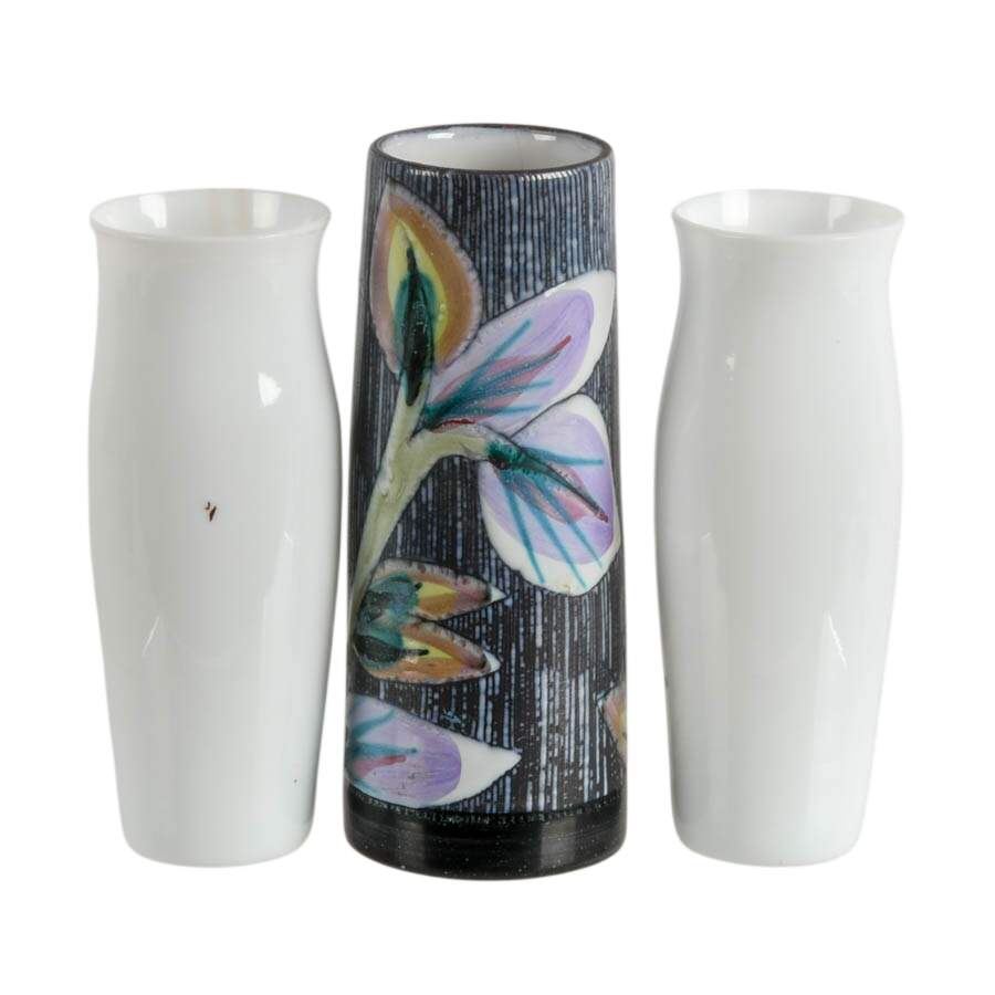 Grouping of Three Vases-2