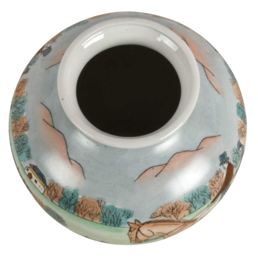 Chinese Export Decorative Porcelain Hunting Scene Vase-3
