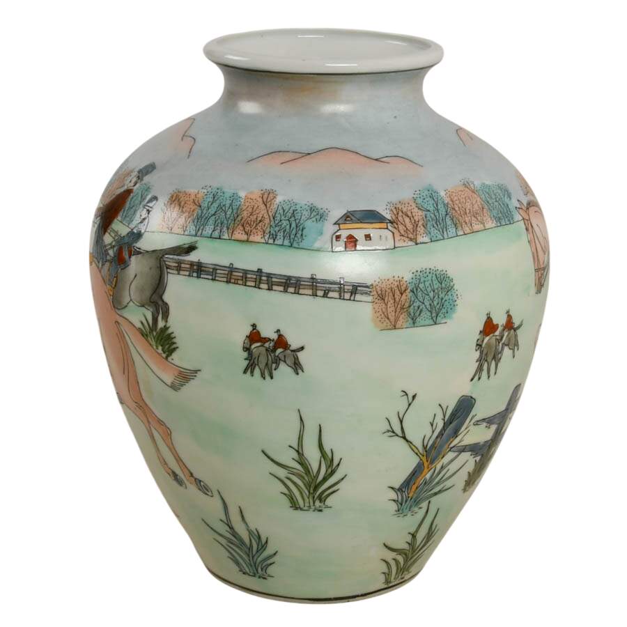Chinese Export Decorative Porcelain Hunting Scene Vase-2