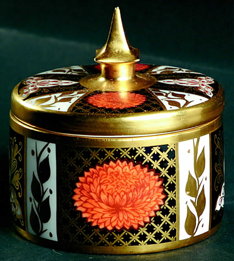 Chrysanthemum Small Spiked Knob Box by Abbeydale-1