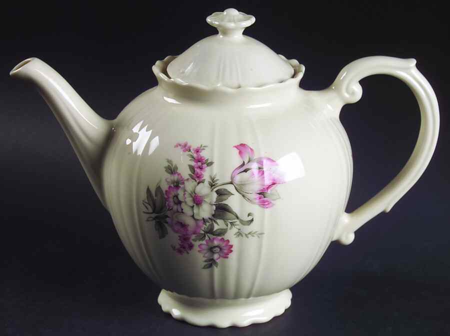 Moss Rose (Scalloped, No Trim) Teapot & Lid by Aberdeen-1