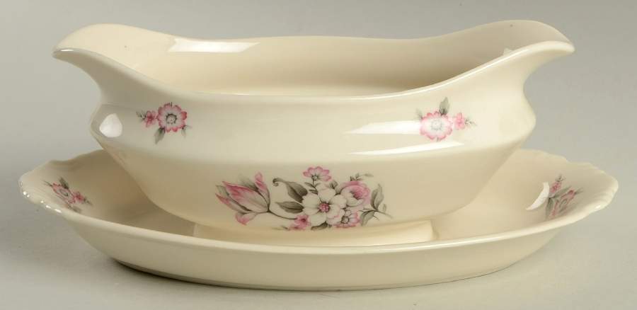 Moss Rose (Smooth Edge, No Trim) Gravy Boat with Attached Underplate by Aberdeen-1