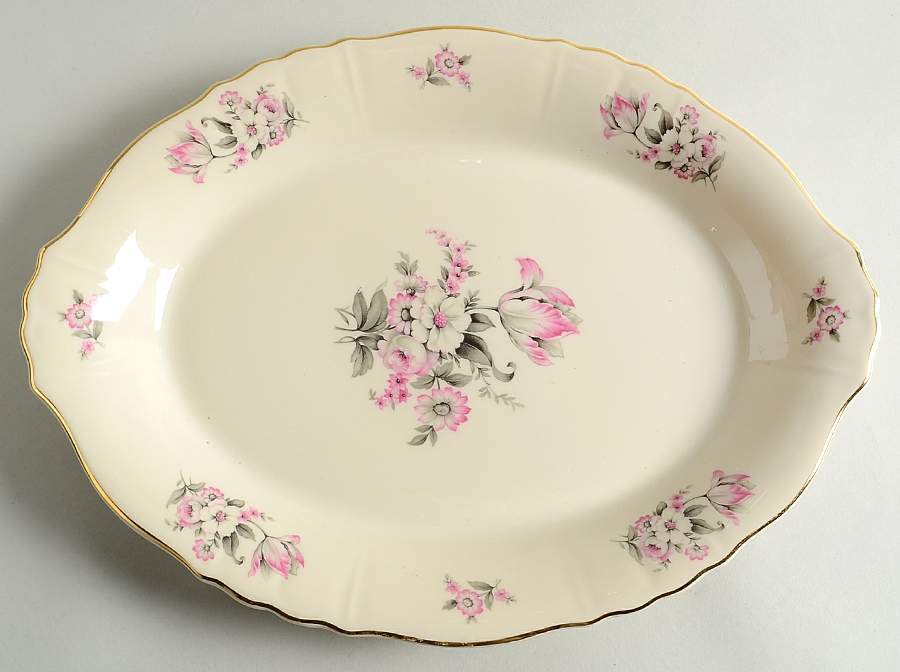 Moss Rose (Scalloped, Gold) 14" Oval Serving Platter by Aberdeen-1