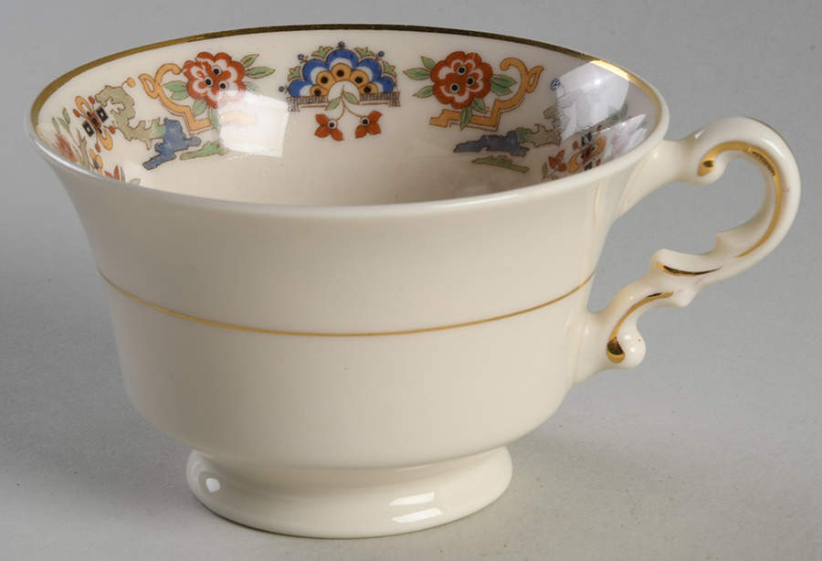 Oriental Footed Cup by Aberdeen-1