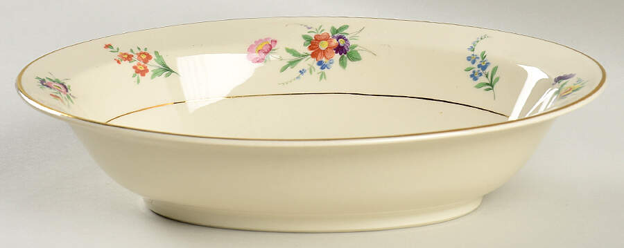 Selma (Smooth) 9" Oval Vegetable Bowl by Aberdeen-1