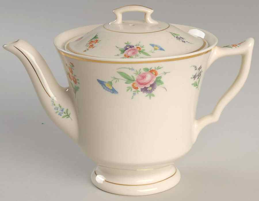 Selma (Smooth) Teapot & Lid by Aberdeen-1