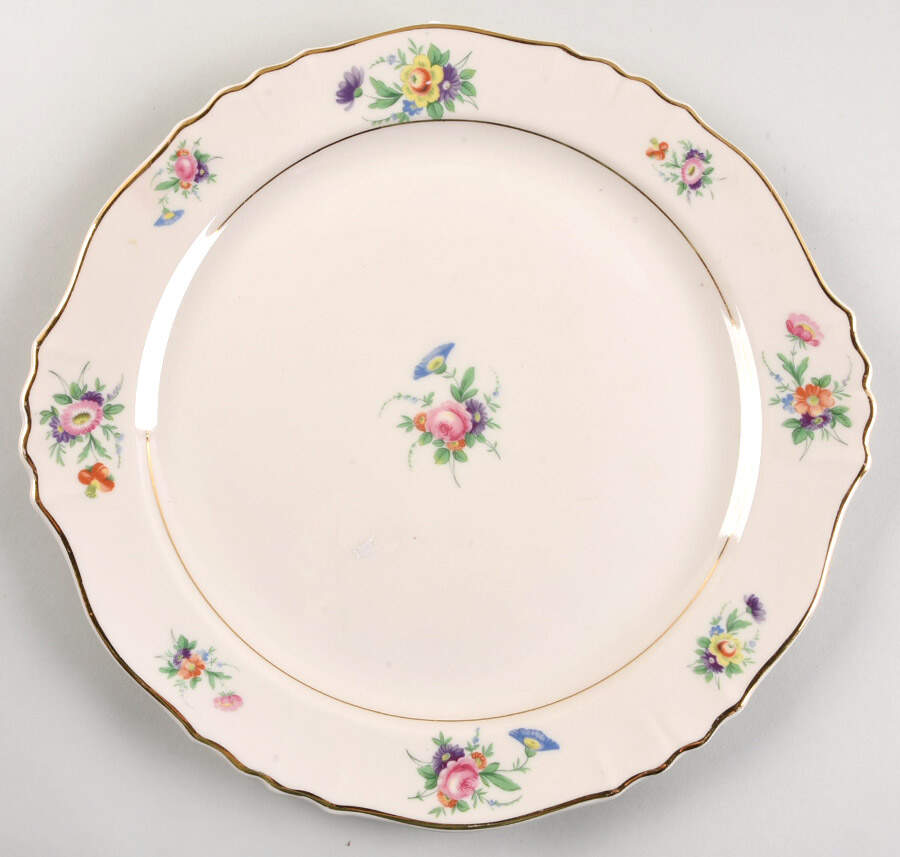 Selma (Scalloped) 13" Chop Plate (Round Platter) by Aberdeen-1