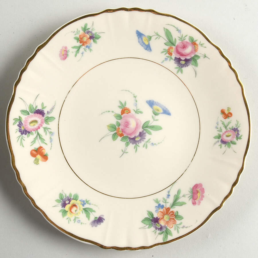 Selma (Scalloped) Dessert/Pie Plate by Aberdeen-1