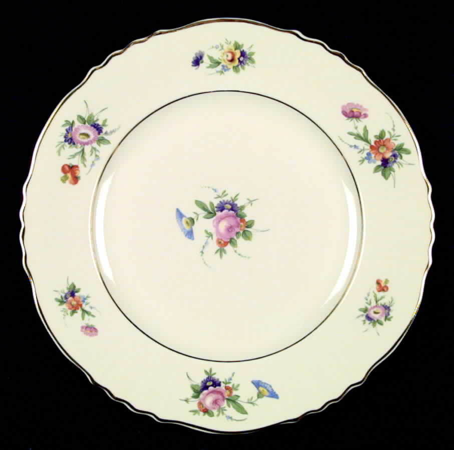 Selma (Scalloped) Dinner Plate by Aberdeen-1