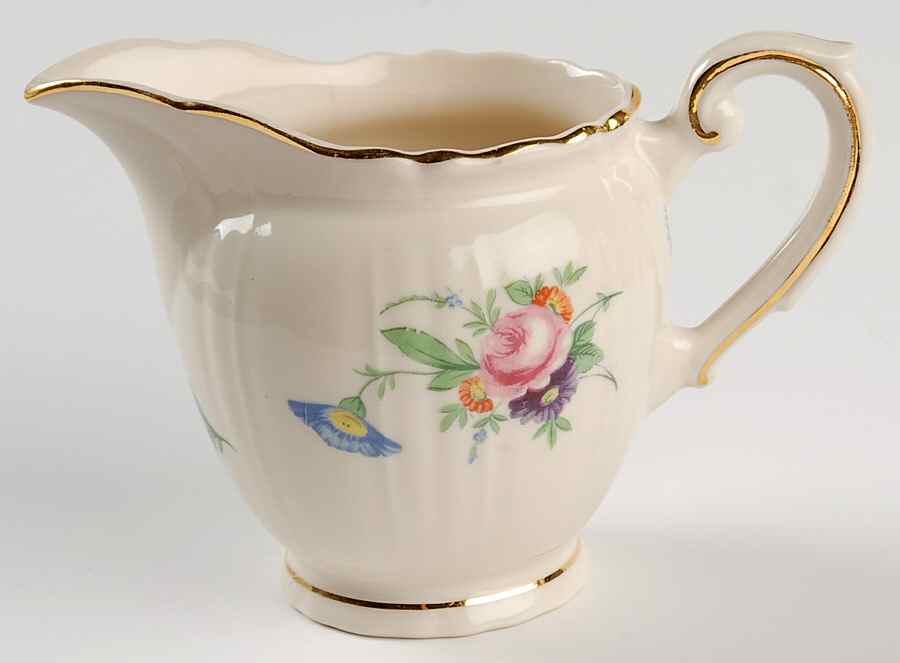 Selma (Scalloped) Creamer by Aberdeen-1
