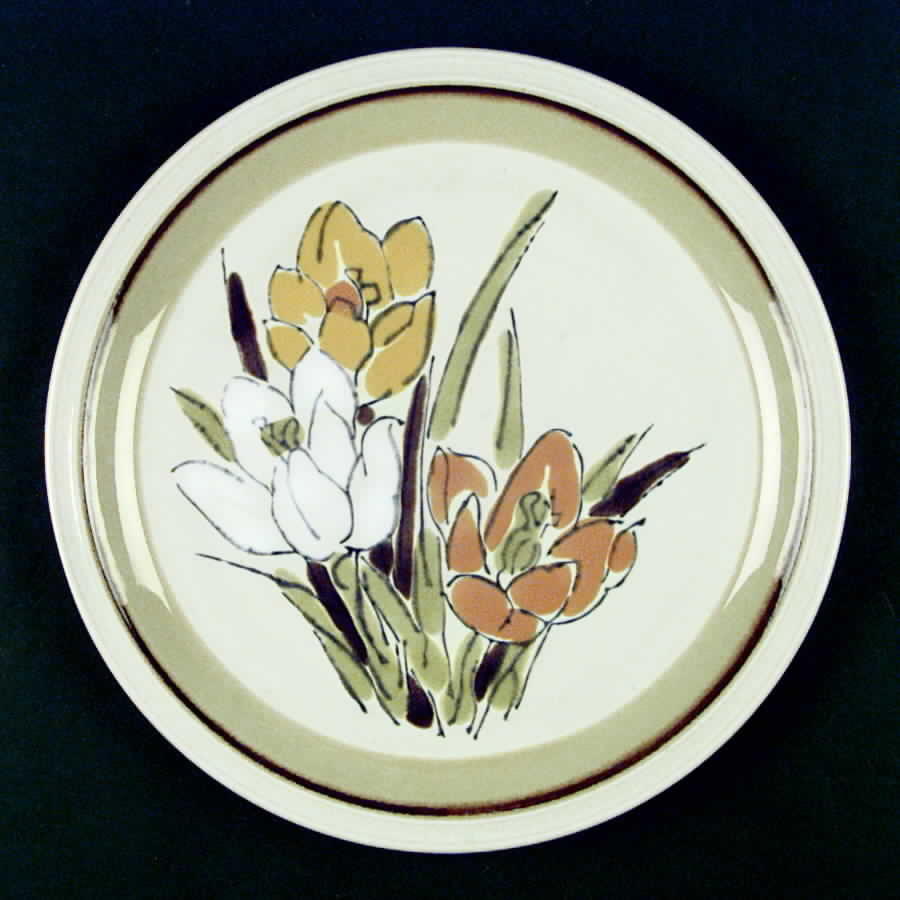 Adela Dinner Plate by Acsons-1