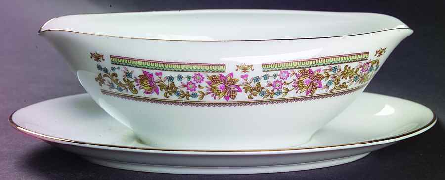 Serina Gravy Boat with Attached Underplate by Acsons-1