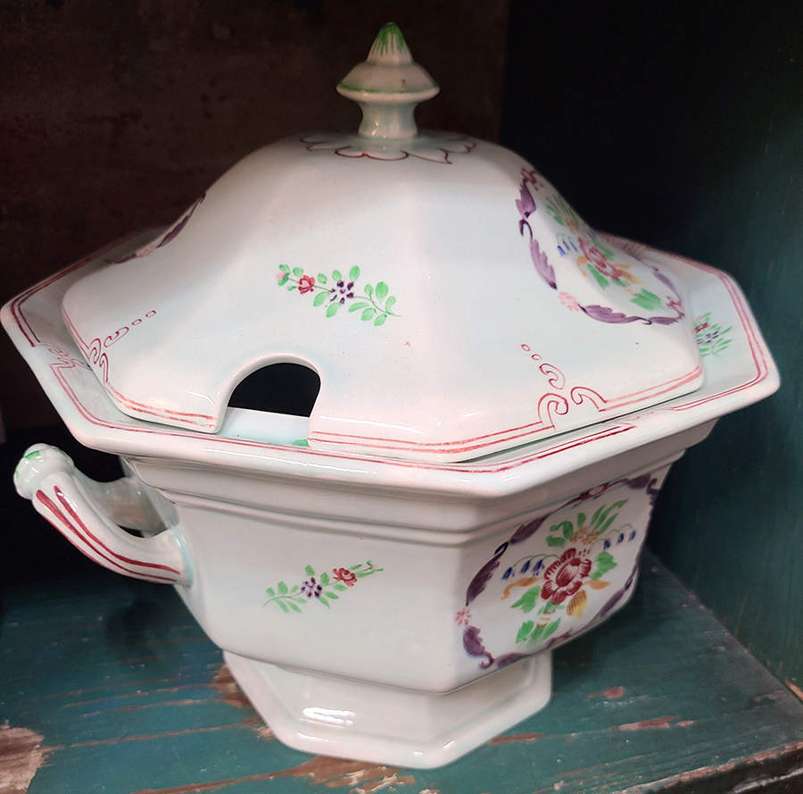 2475 Octagonal Tureen & Lid by Adams China-1