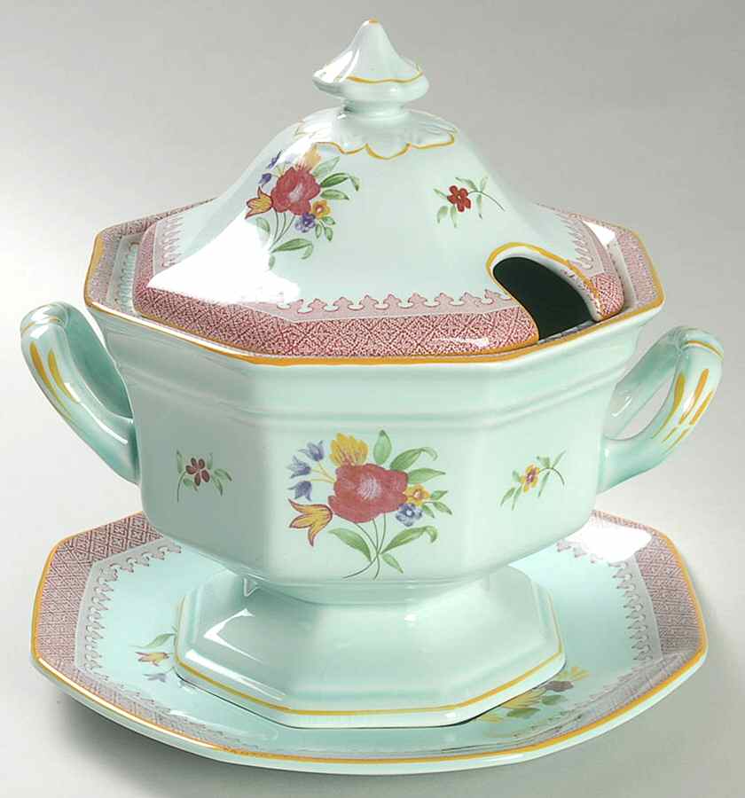 Lowestoft (Newer Backstamp) Sauce Boat & Lid with Underplate by Adams China-1