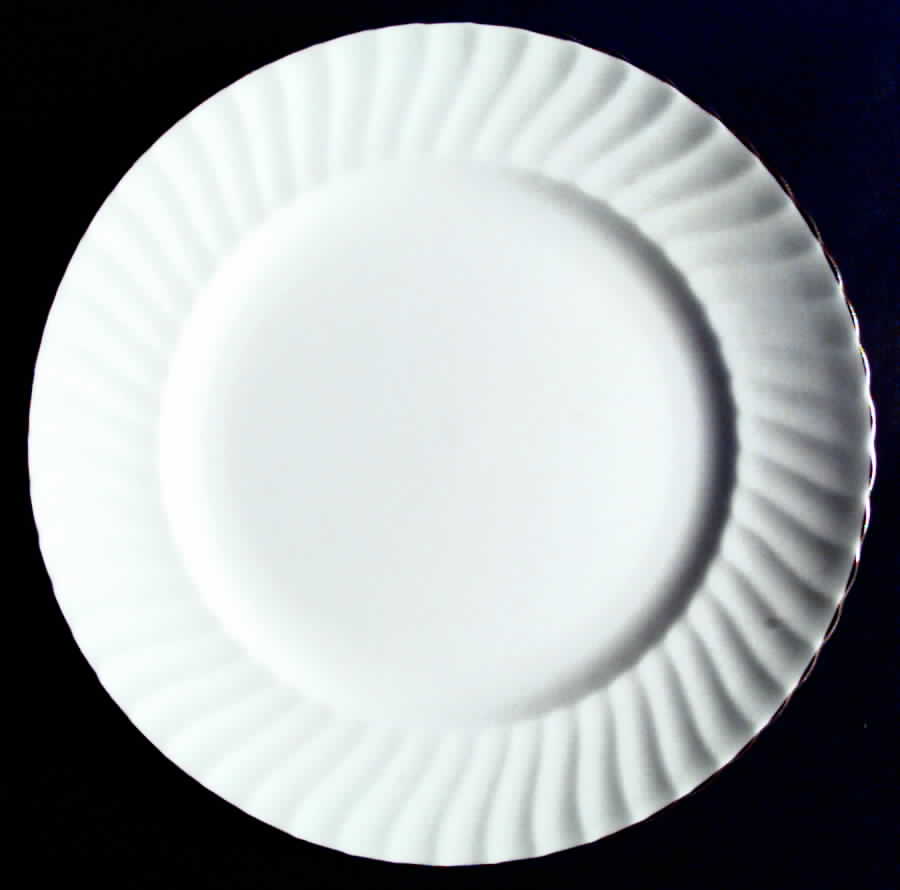 Golden Elegance Dinner Plate by Adderley-1