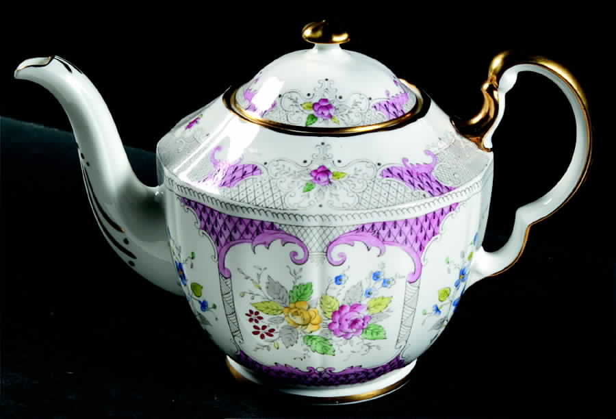 Lowestoft Pink Teapot & Lid by Adderley-1