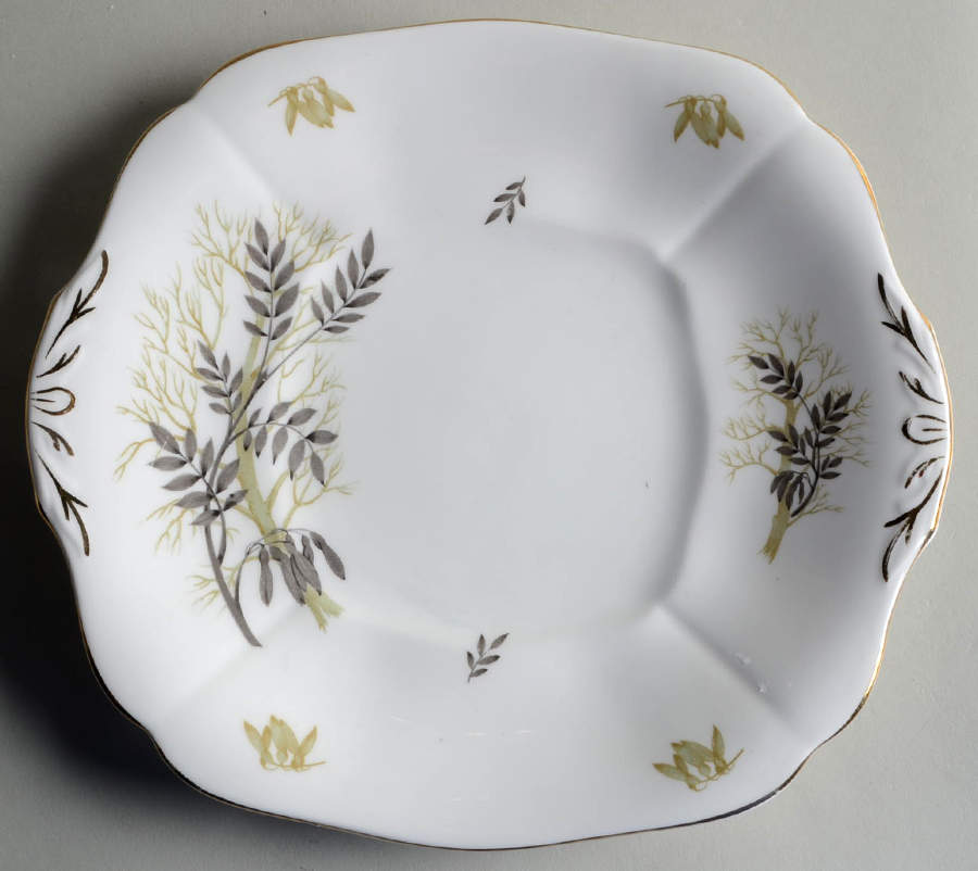 Lyncroft Square Cake Plate by Adderley-1