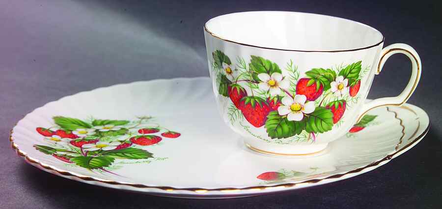 Strawberry Ripe Snack Plate & Cup Set by Adderley-1