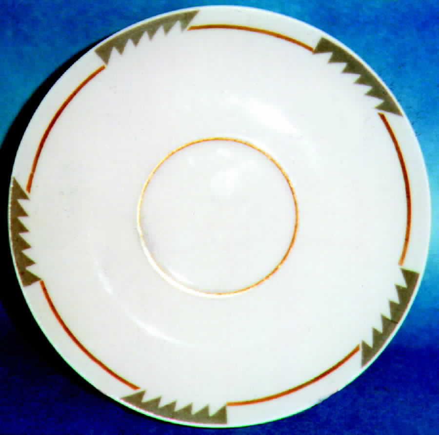ADF2 Saucer by Andre Francois-1
