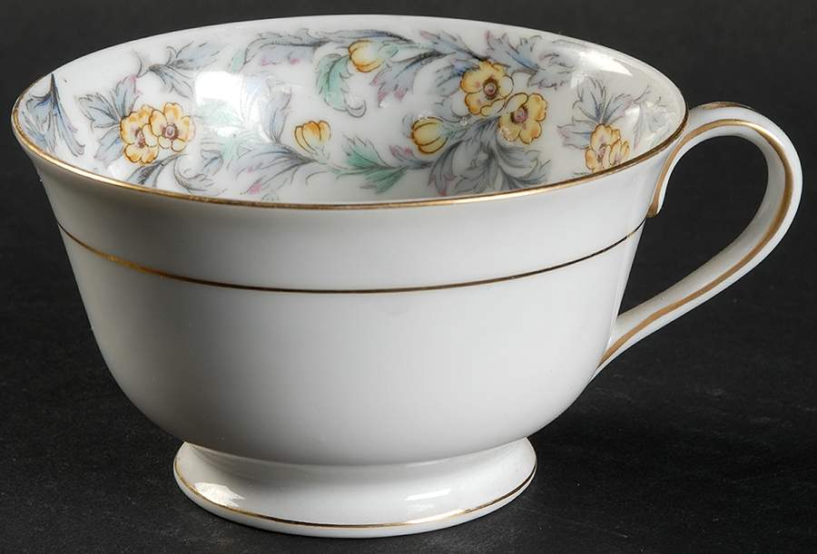 Jonquil Footed Cup by Adline-1